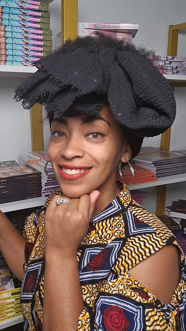 Author K Lee