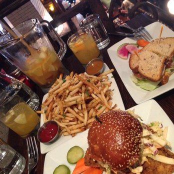 Frankie & Fanucci's Wood Oven Pizzeria