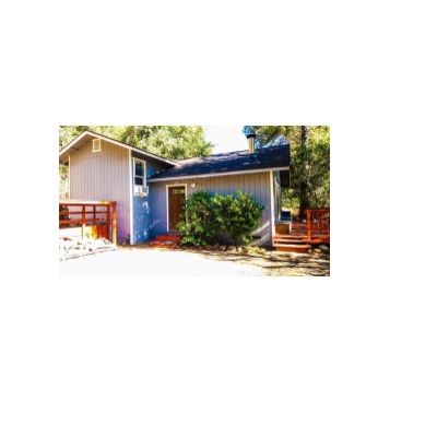NEW! Cozy Secluded House w/Deck - Near Yosemite!