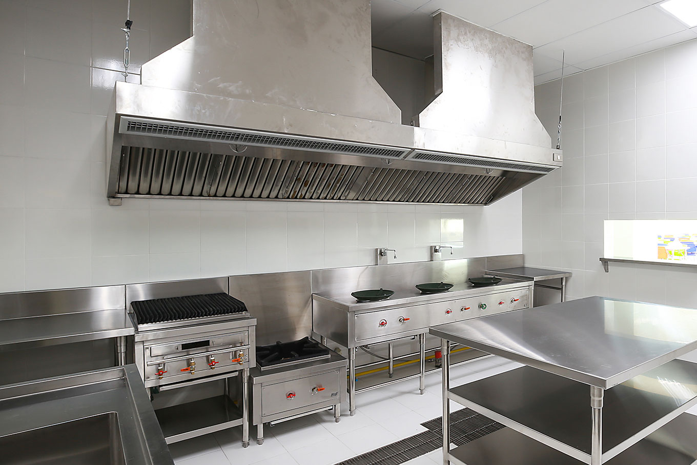 ACSUK Group Ltd - Commercial Cleaning in Lancashire