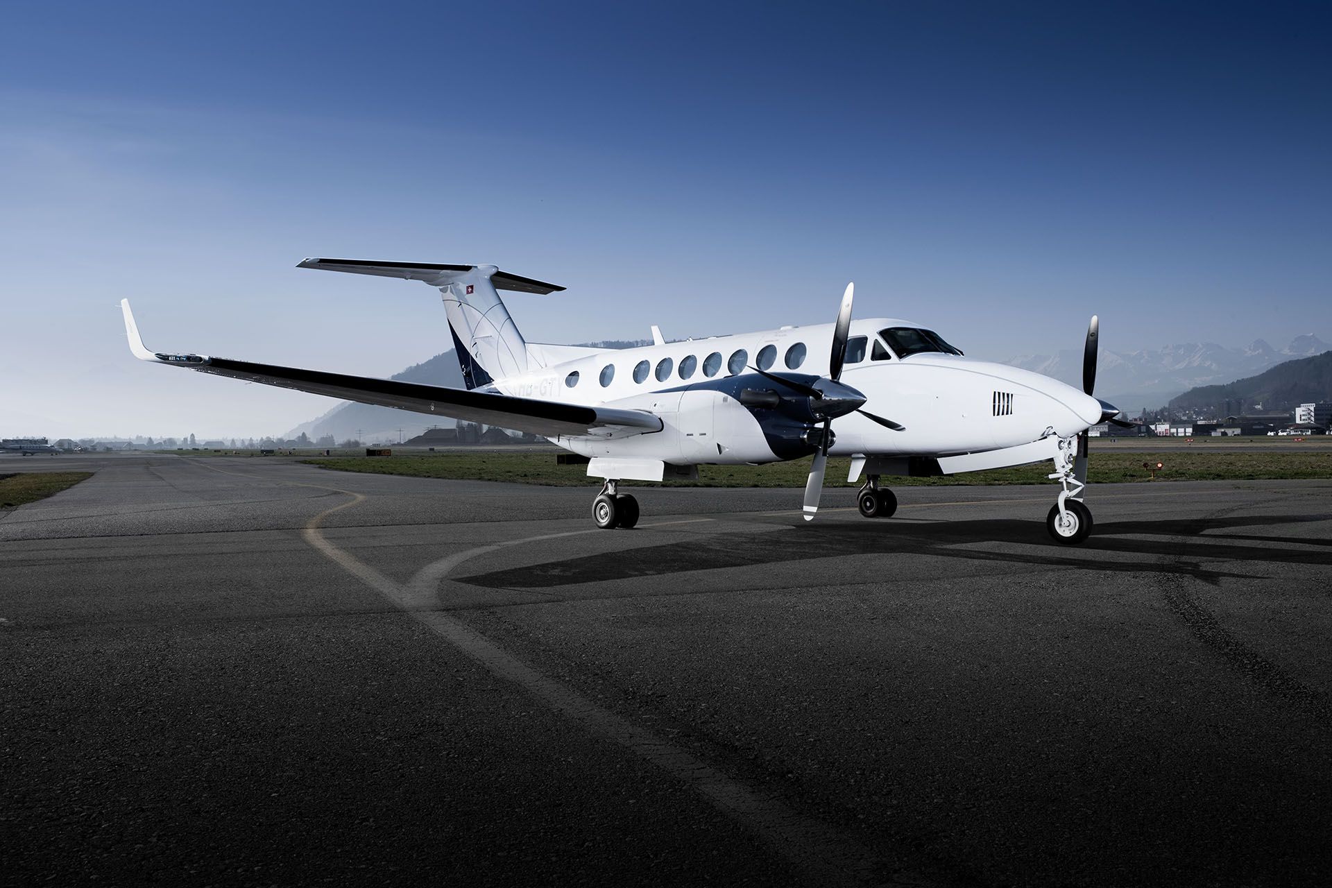 Flight King - Private Jet Charter Rental