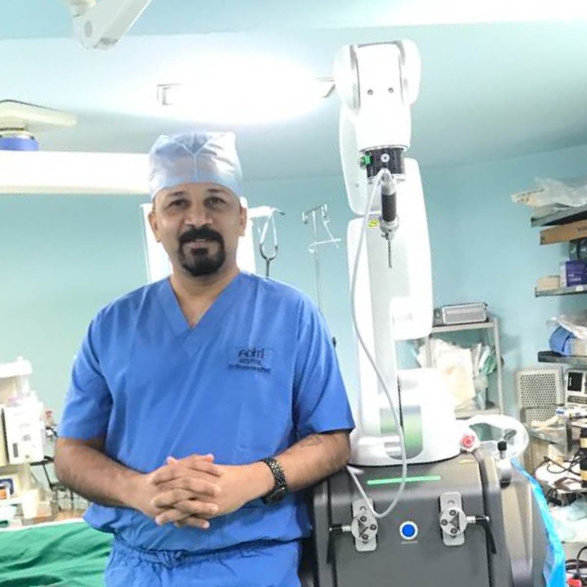 Dr. Shailendra Patil - Robotic Knee Replacement Surgeon in Thane