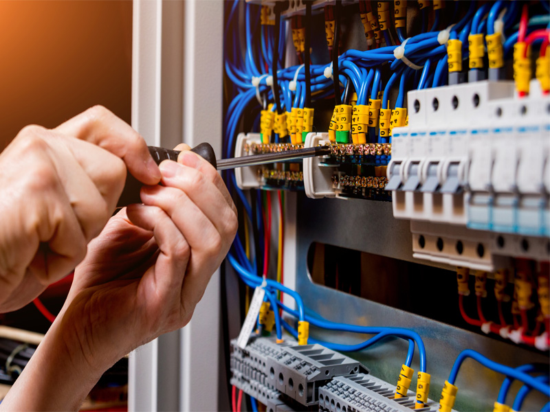 YE Electrician Columbus OH