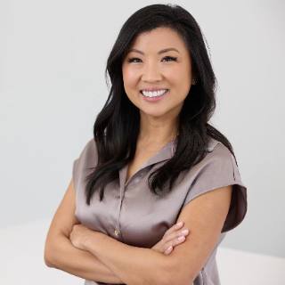 lucydang15597