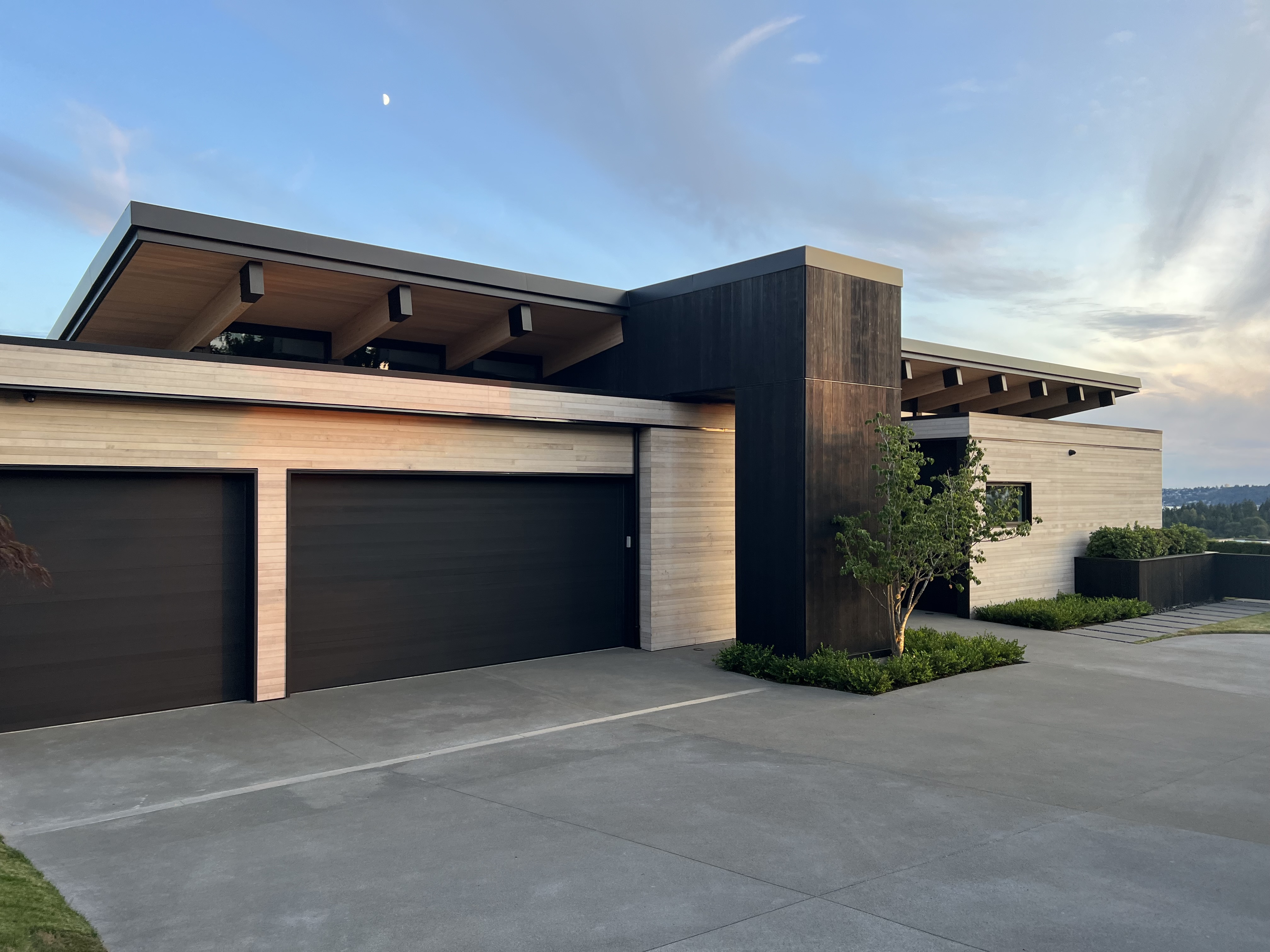 Emerald State | Roofing | Windows | Siding