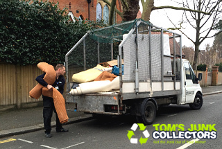 Junk Removal in Redbridge IG2