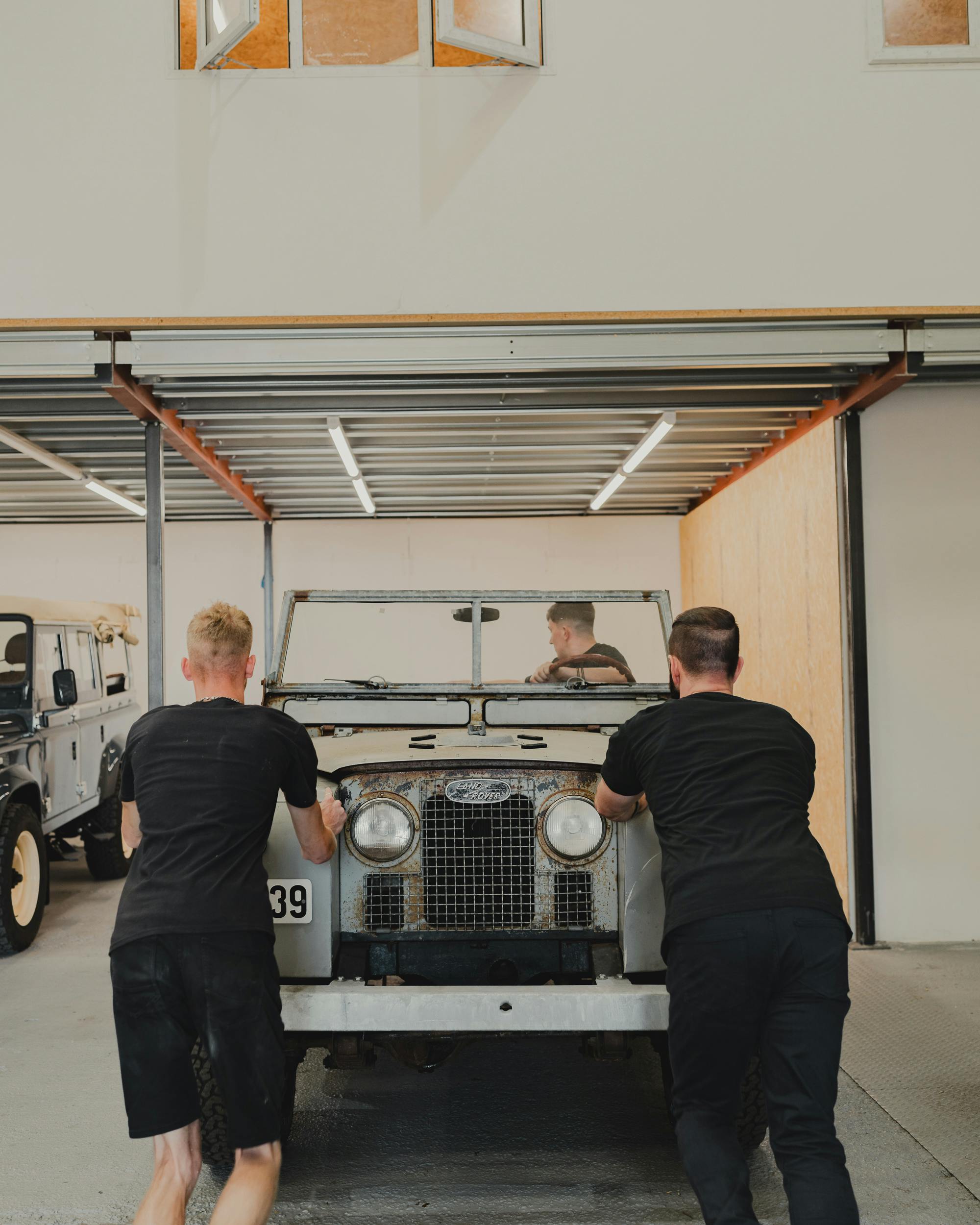 Advanced European Service