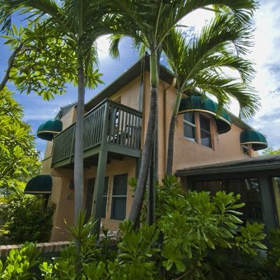 Suite Dreams Inn by the beach