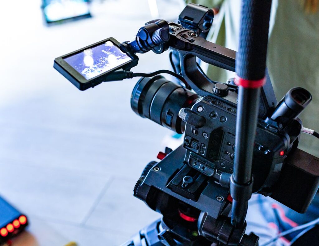 Upgrade Pictures LA LLC