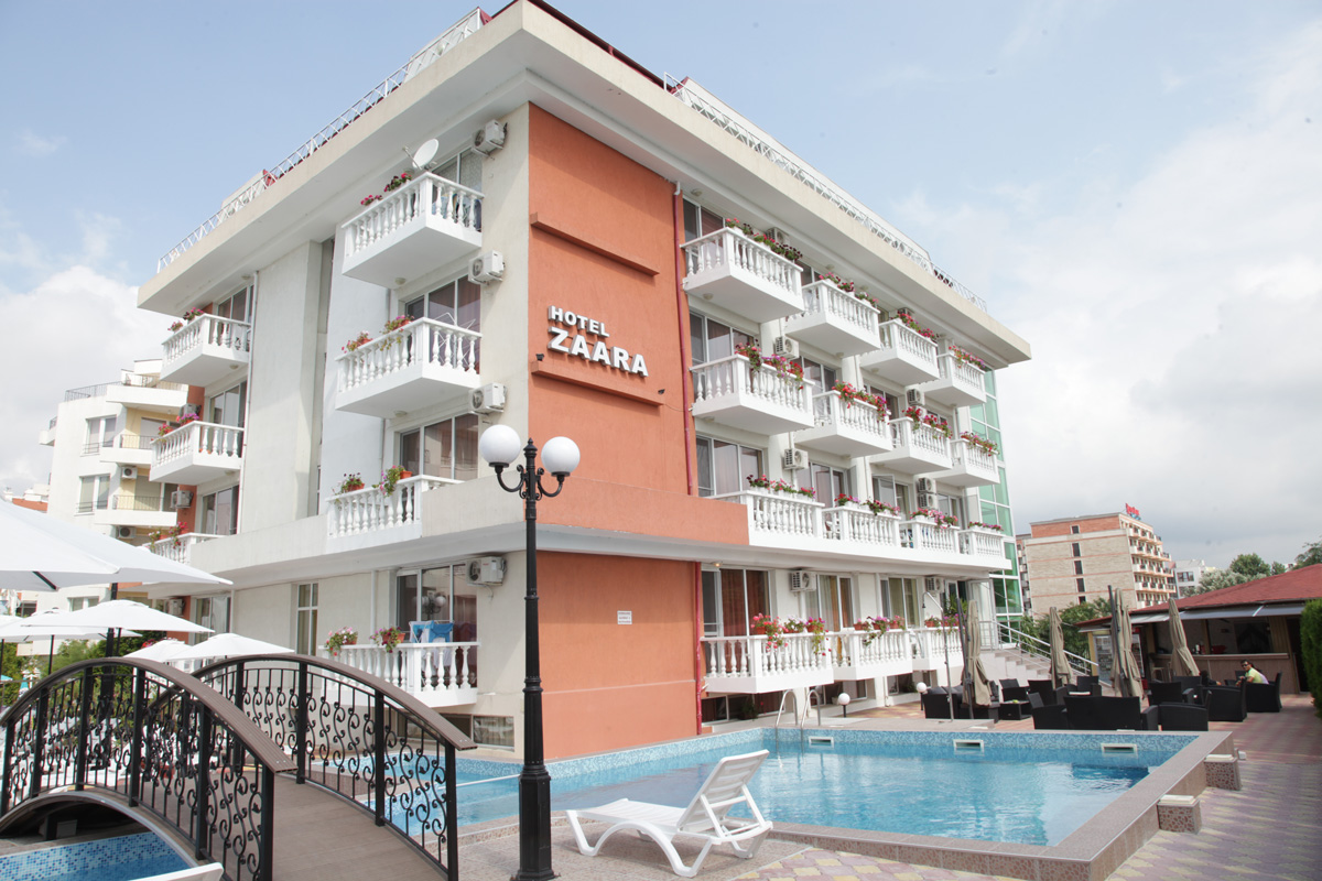 Zaara Hotel